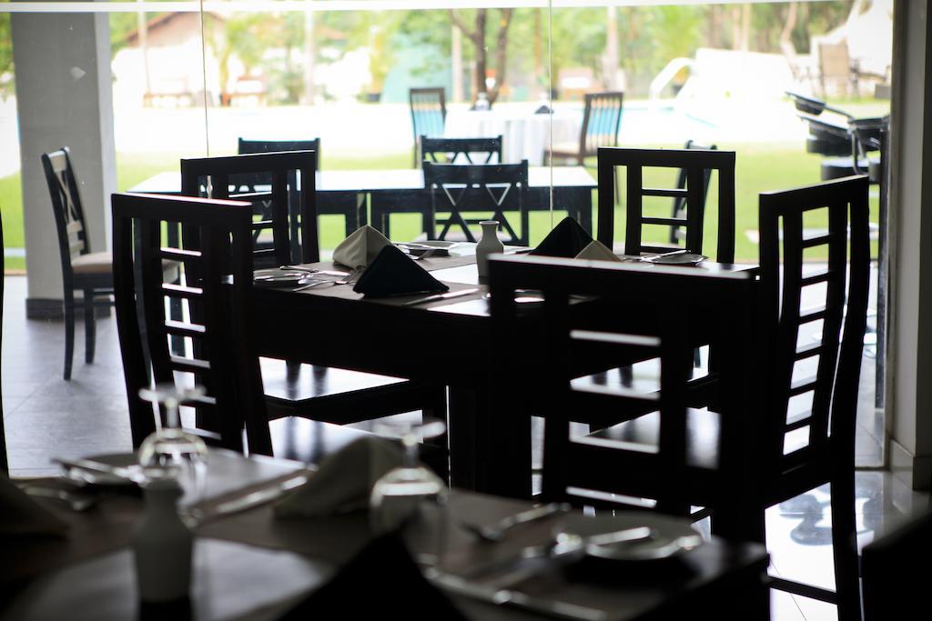 Lavendish Okrin Hotel Kataragama Dış mekan fotoğraf
