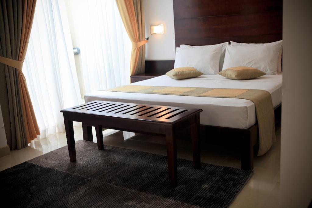 Lavendish Okrin Hotel Kataragama Oda fotoğraf