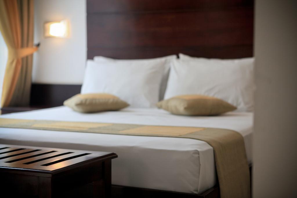 Lavendish Okrin Hotel Kataragama Oda fotoğraf